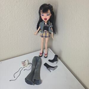 Vintage 2003 Bratz Style It Jade Doll + Original Outfit/Shoes